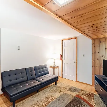 Mt Ellen Minikin Apartment
